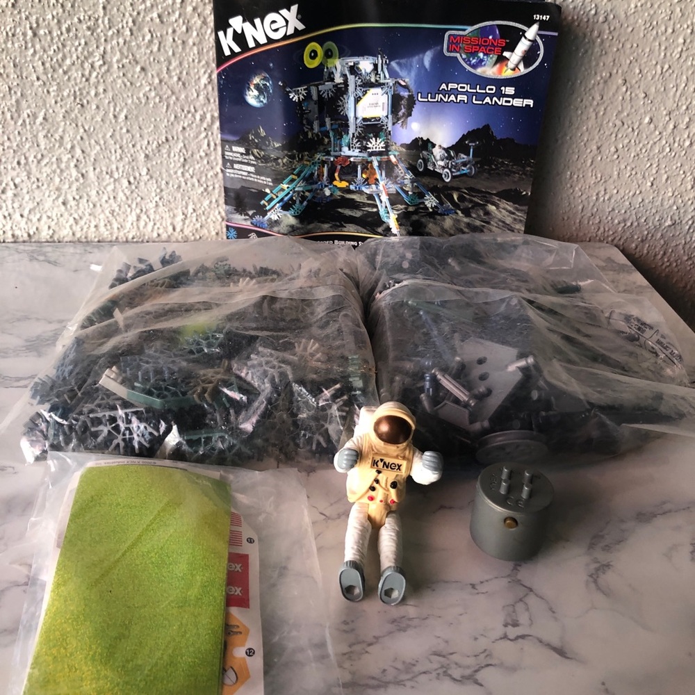 2001 K'NEX- APOLLO 15 LUNAR LANDER # 13147 - MISSIONS IN SPACE brand new no box